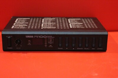 USED YAMAHA R100 Reverb Processor R100 FX Sound Half Rack U2341
