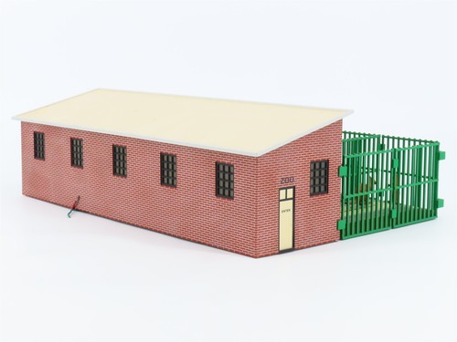 O 1/48 Scale Lionel 6-24180 Lionelville Operating Zoo - Picture 4 of 10