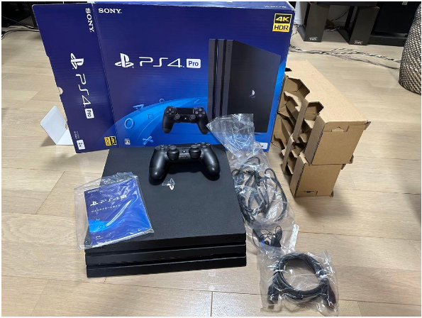 Sony PlayStation 4 PS4 Pro 1 TB Jet Black CUH-7200BB01 Game