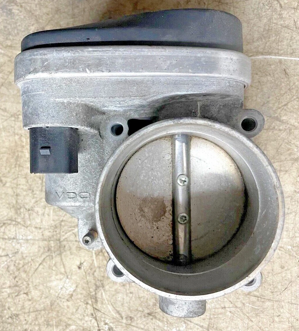 01 02 03 04 05 BMW E46 330I - THROTTLE BODY 13547502445 05  