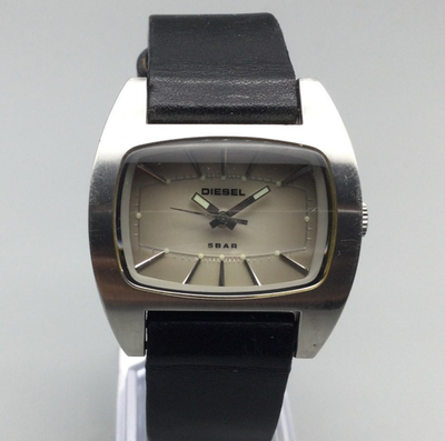 Diesel Watch Unisex DZ-2063 37mm Silver Tone Leather Band 50M New