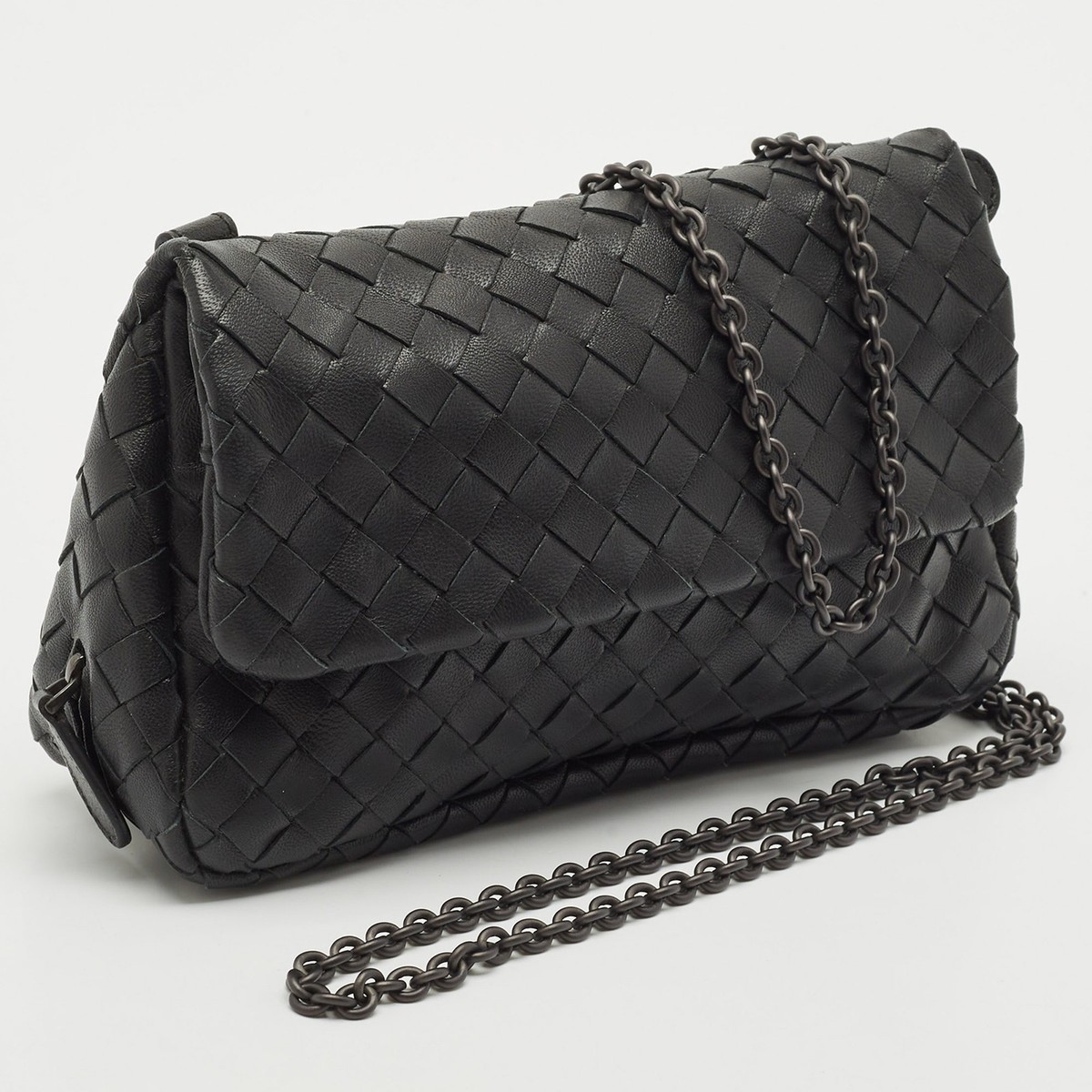 【BOTTEGA VENETA】イントレチアトーラウンドバッグ Bottega Veneta Black Intrecciato Leather Mini Flap Chain
