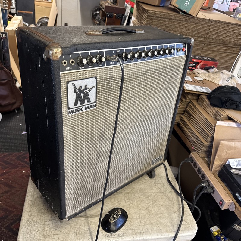 Music Man 410-65 65W Guitar Combo Amplifier Vintage Rare - nice shape / original