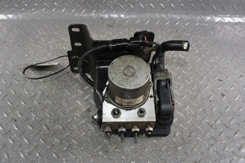 2017-2018 Ford F250SD F350SD Super Duty Anti Lock Brake Pump Module Assembly OEM Foto 3 de 4