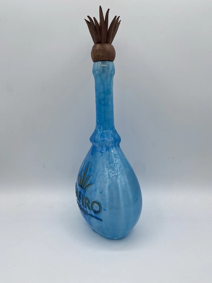 INTROVABILE!! Riproduzione Bottiglia Tequila Zafiro Anejo Breaking Bed - Imagen 3 de 4