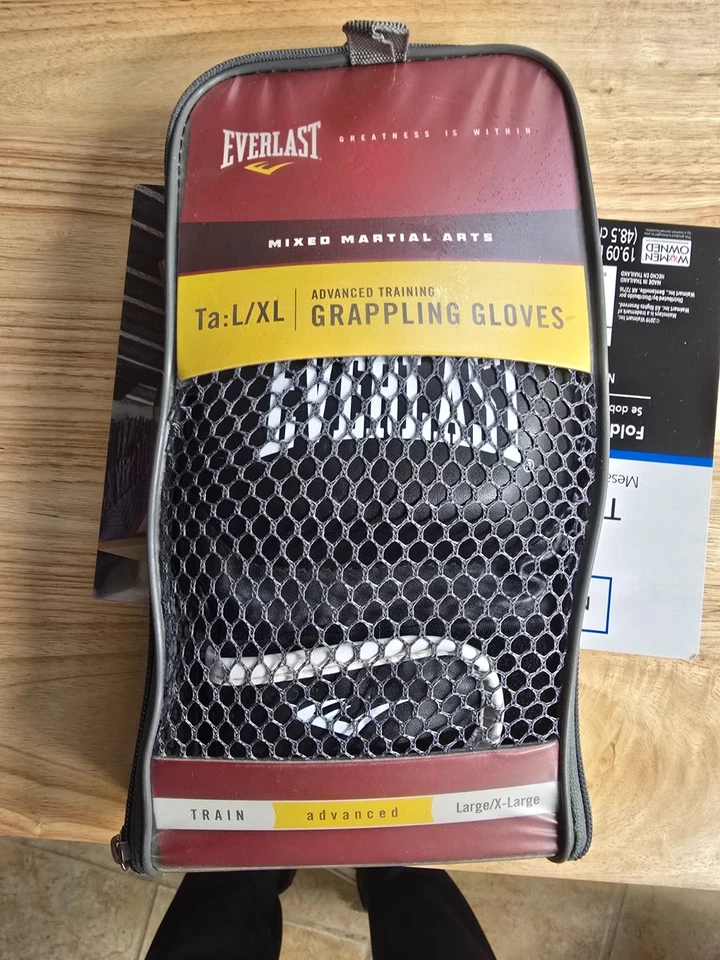MMA Grande/XLarge Adv. Guantes de entrenamiento con estuche Foto 2 de 4