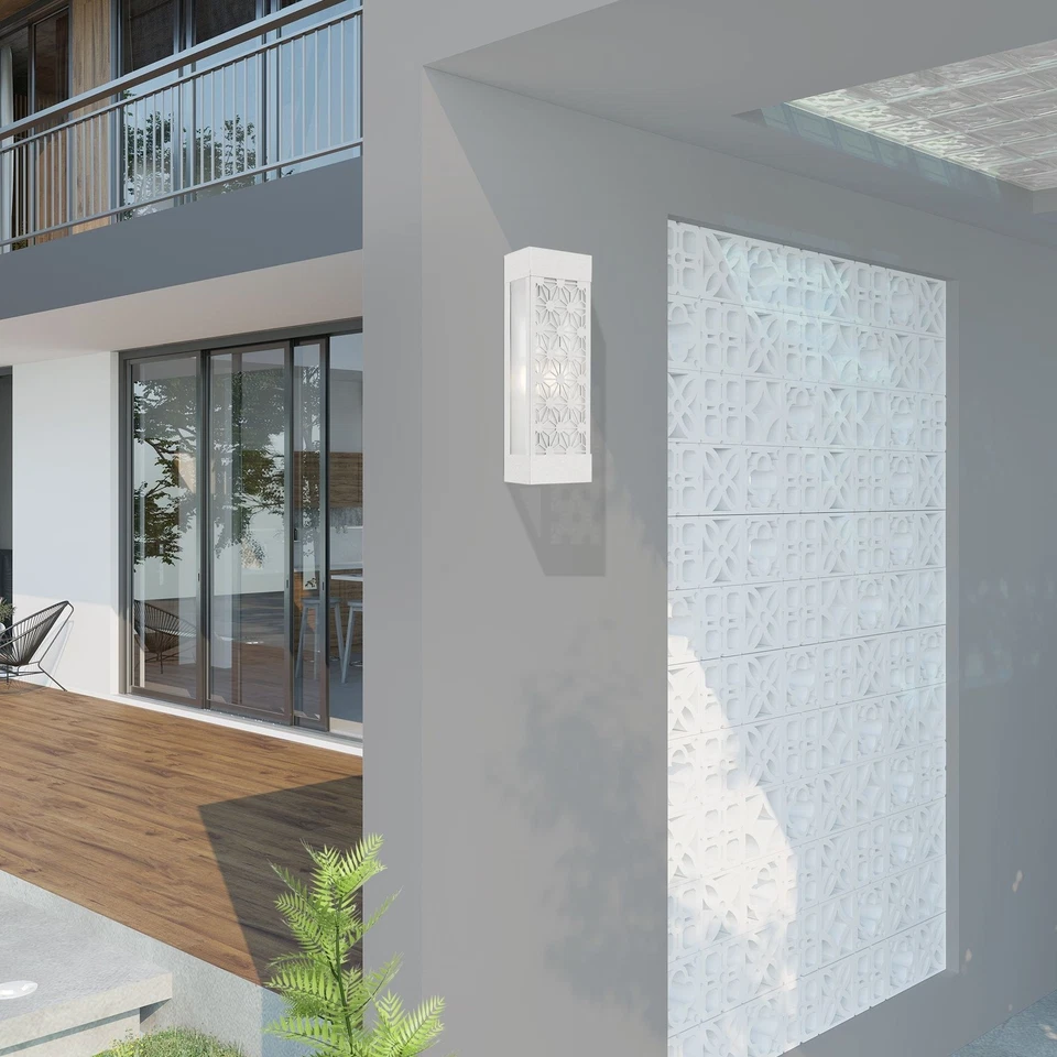 Arandela de parede Livex Lighting usada 24322-91 Berkeley - 2 luzes externas ADA - Imagem 3 de 4