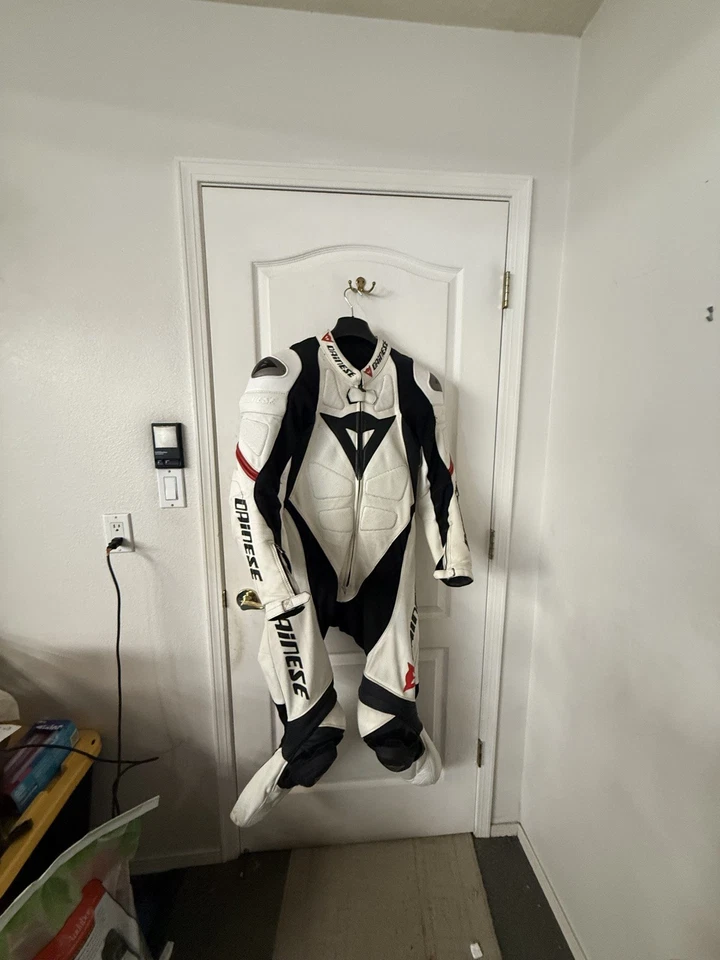 Dainese Laguna Seca 5 Perforated Race Suit WHITE/BLACK Euro Size 48 like new - Image 2 of 4