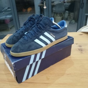 adidas berlin size 9