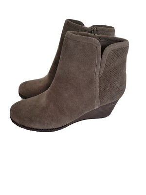 Rockport Boots Women's Gray Stone Hollis Vcut Suede Bootie New Sz 7.5