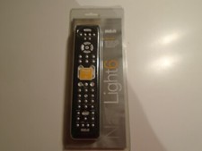 RCA NAVILIGHT 6 DEVICE UNIVERSAL REMOTE CONTROL W/KEYS THAT LIGHT UP RCR660