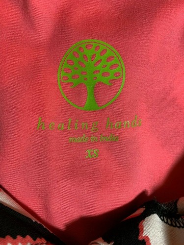 HEALING HANDS SCRUB TOP SIZE XS BELLA TOP SUGAR CORAL NWT NURSE MEDICAL DENTAL - Picture 5 of 8