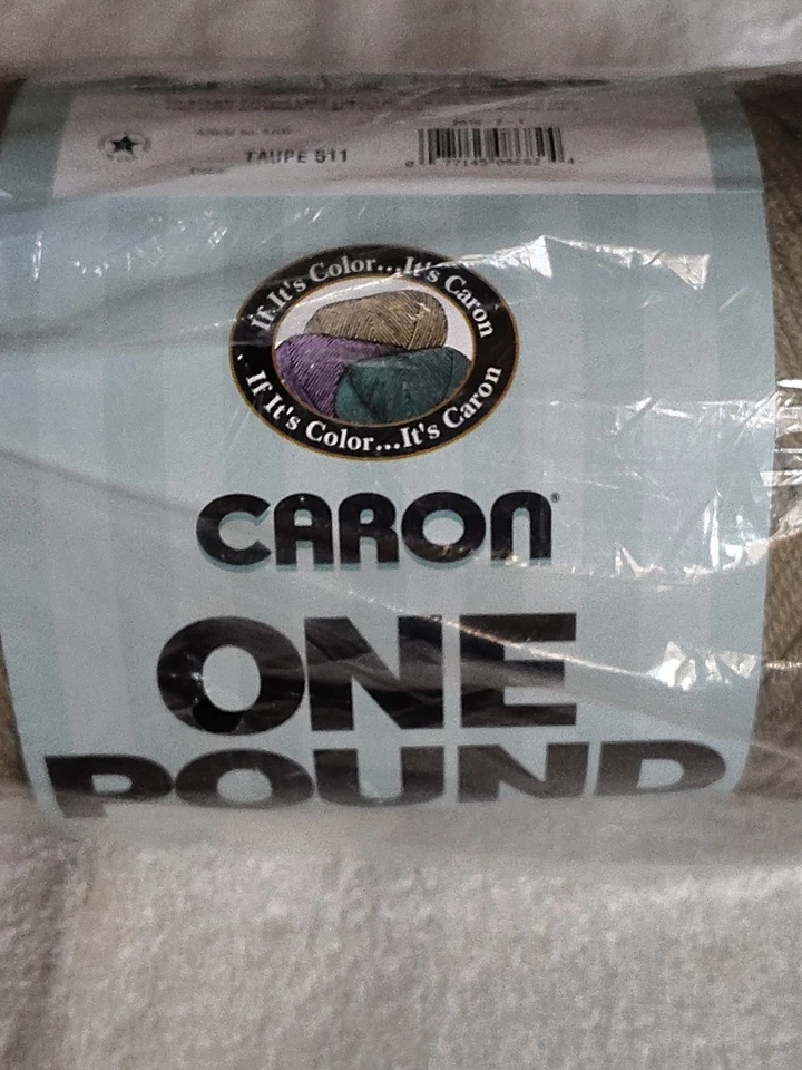Hilo Caron One Pound #5100 Taupe 511 4 capas 100 % acrílico sin tinte lote madeja nuevo Foto 4 de 4