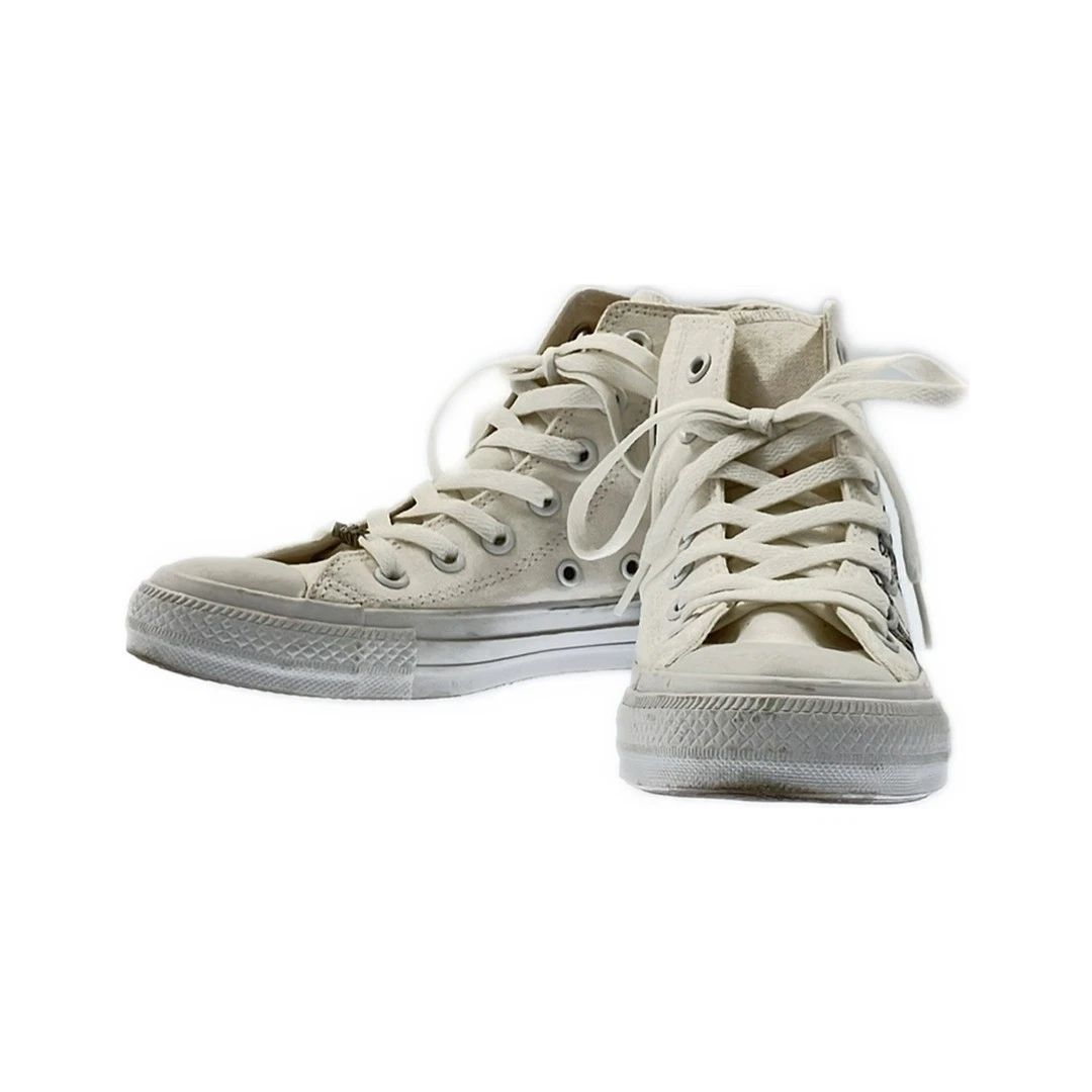 Sneakers alte Converse dettagli danneggiati sporco sulla suola alcuni graffi intersuola 8