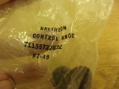 NEW  Raytheon 71155722G22 Control Knob *FREE SHIPPING*