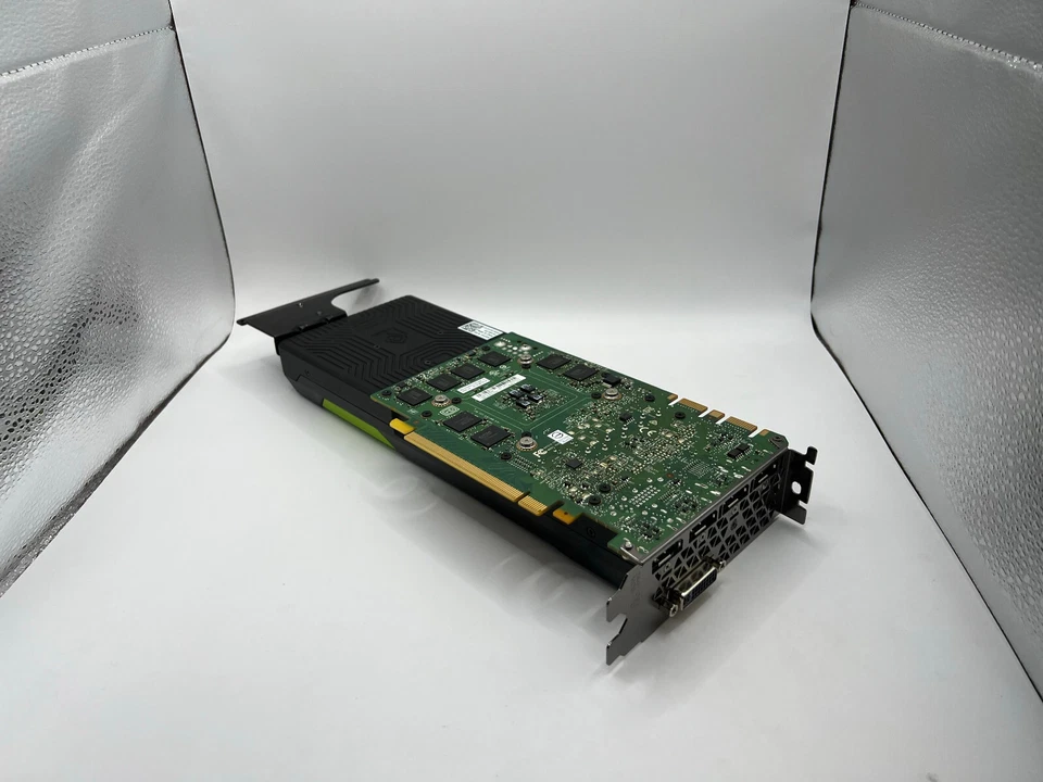 NVIDIA Quadro M5000 - Image 2 of 4