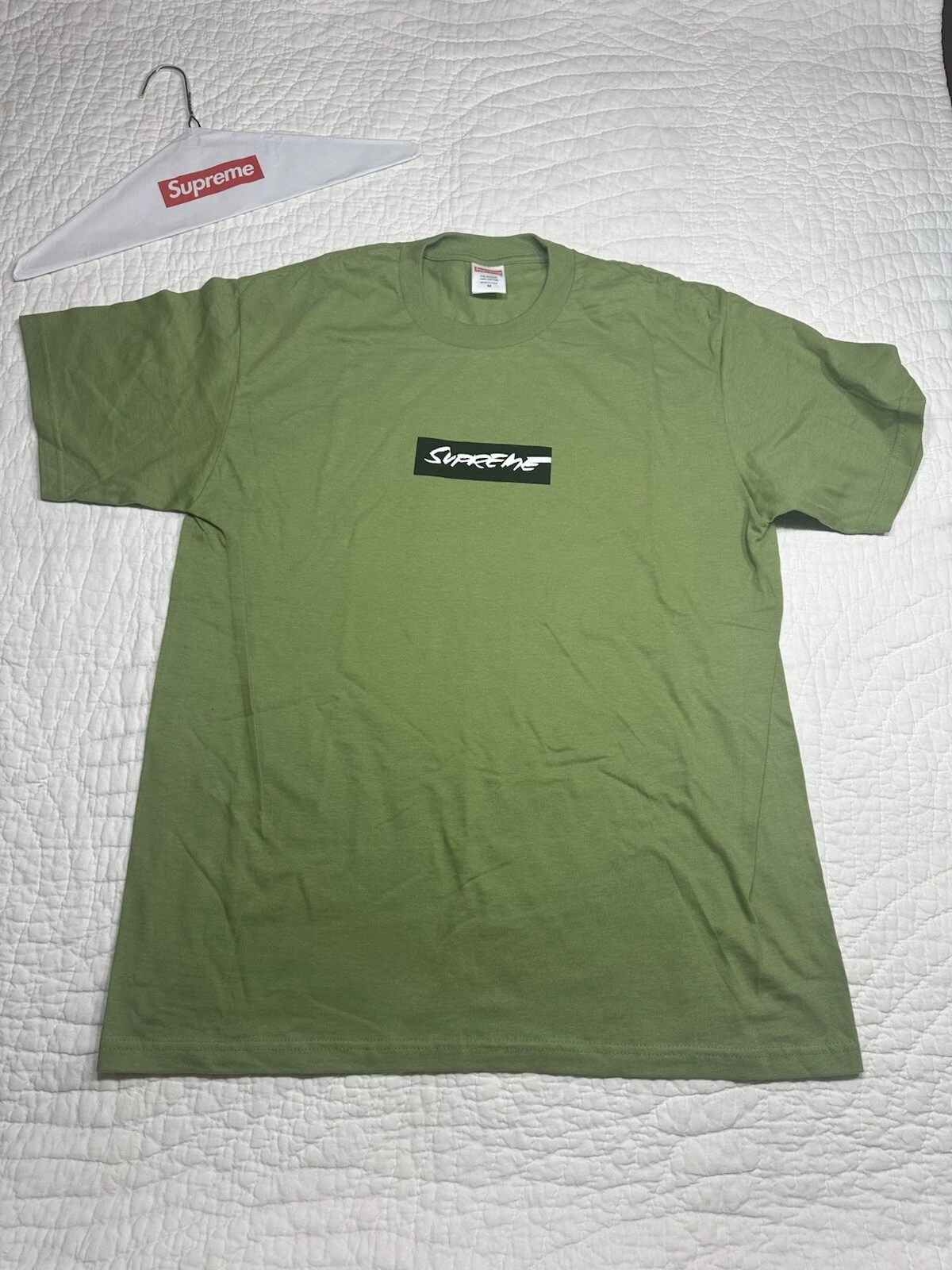 TEE SHIRT FUTURA SUPRÊME   NEUF TAILLE MEDIUM VERT