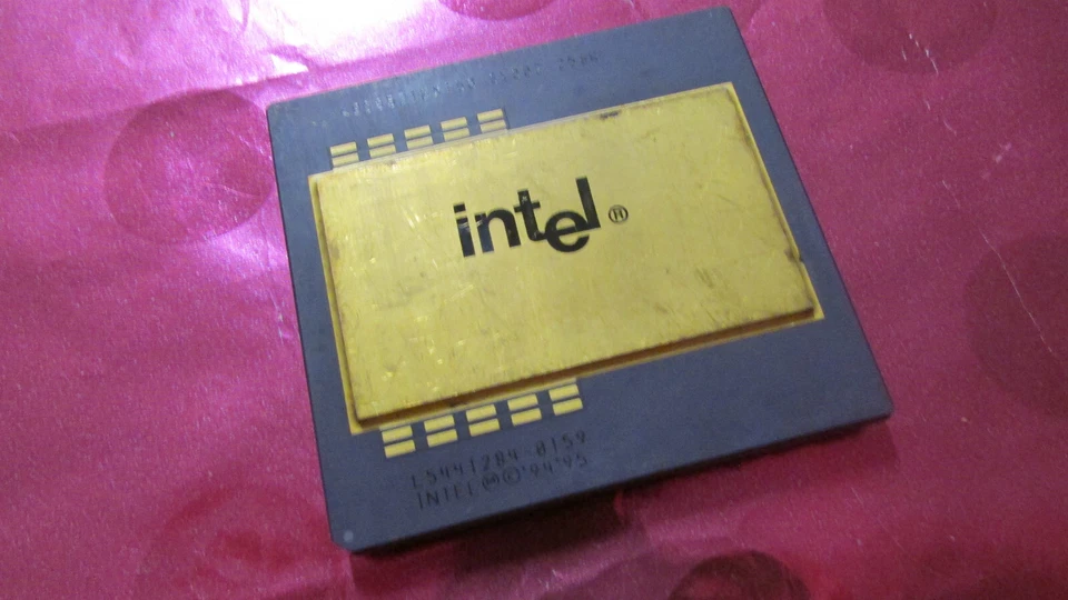 Vintage INTEL Pentium-Pro 150MHz KB80521EX150 SY002 CPU/Processor Gold Old-Logo - Image 3 of 4