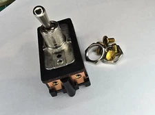 TE Connectivity Toggle Switch 2-1520228-4 