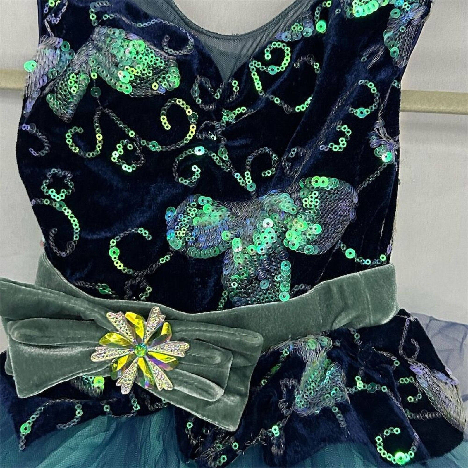 Weissman Girls XS XSC Green Sequin Fairy Dress Da… - image 3