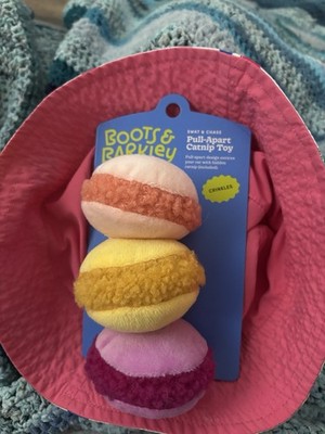 Boots & Barkley Pull-Apart Catnip Toy, Interactive Crinkle Plush Macaron Stack