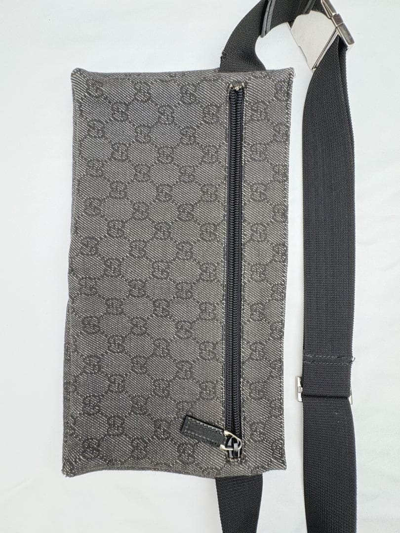 GUCCI GG Canvas Waist Pouch Shoulder Bum Bag Belt Bag Black