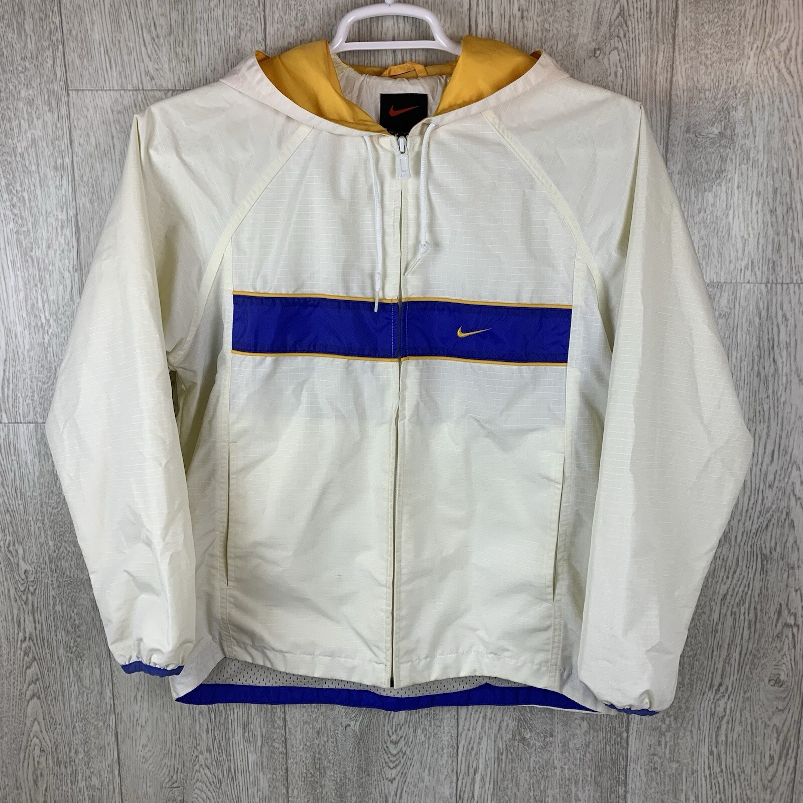 SACAI X NIKE Giacca a vento Nike vintage anni 90 blu e gialla con cappuccio nera etichetta Swoosh M