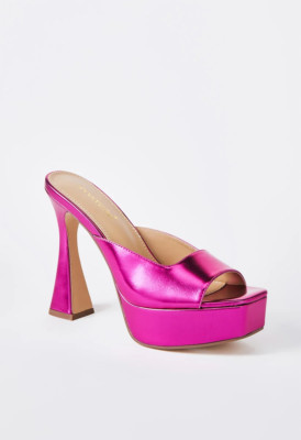 ShoeDazzle Women's Cassia Sandal, Style#HD2355844, Size 7, Raspberry Sorbet