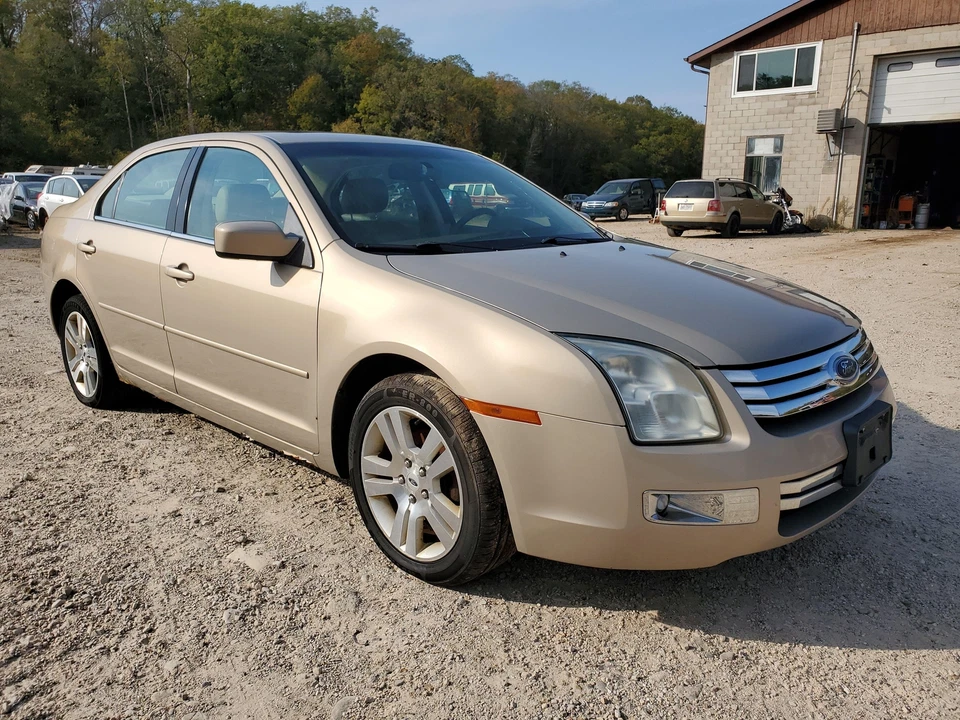 Puerta delantera derecha vidrio/ventana (tinte solar AS2) 2006-2012 Ford Fusion Foto 2 de 4