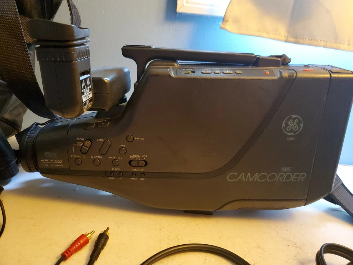 GE CG814 Vintage 8mm Video Camera Camcorder 8X Power Zoom Auto