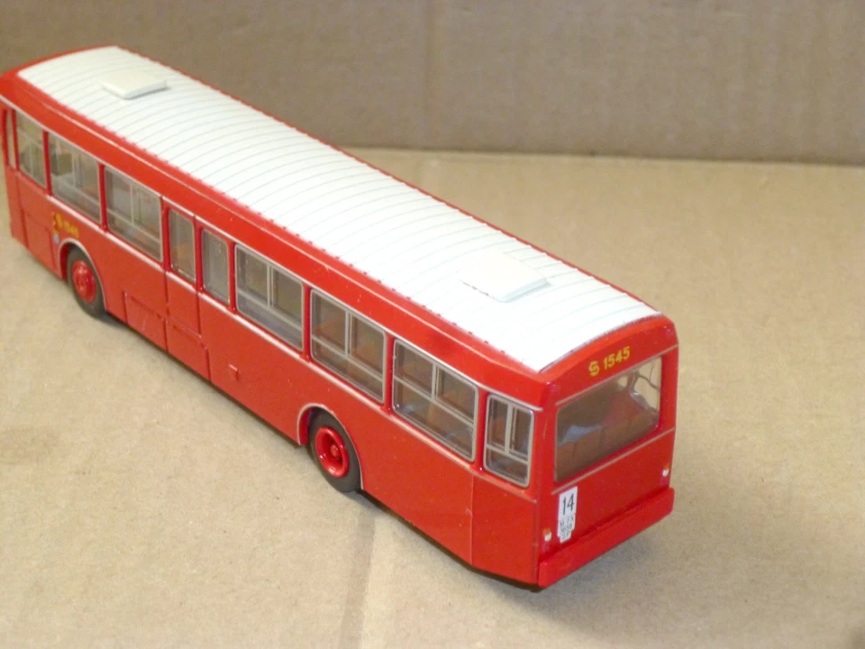 Selten: Modeltrans Pegaso 6038 Bus rot 1:87 - toll – anschauen - Bild 2 von 4