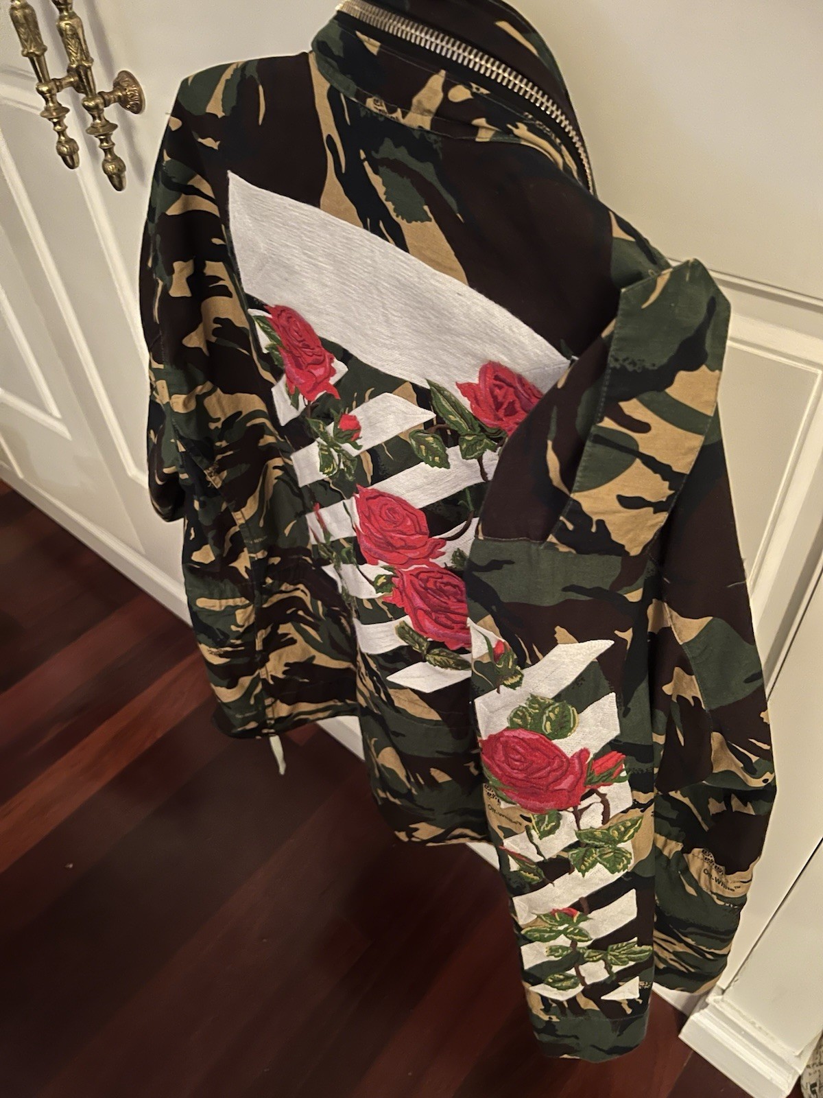 Off-White Camo Roses M65 Camouflage Women’s Jacket, Size Small, NWT, MSRP $1950 image 4
