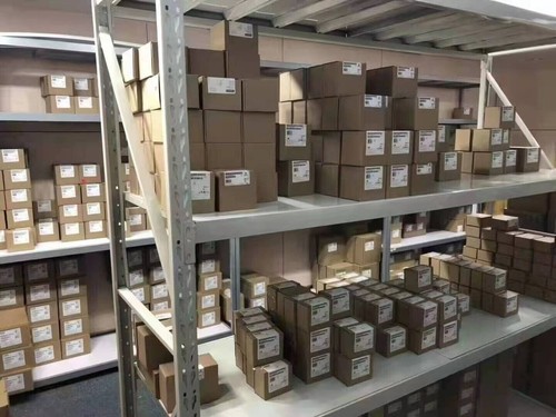 New Siemens 6ES7 322-1BH01-0AA0 PLC Module 6ES73221BH010AA0 - Picture 2 of 3