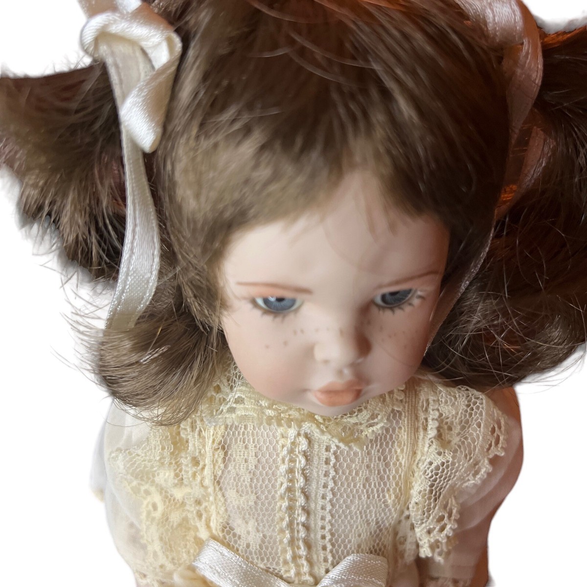 Marigio Italian Porcelain Girl Doll W/Stand “Mozzi” Limited #15