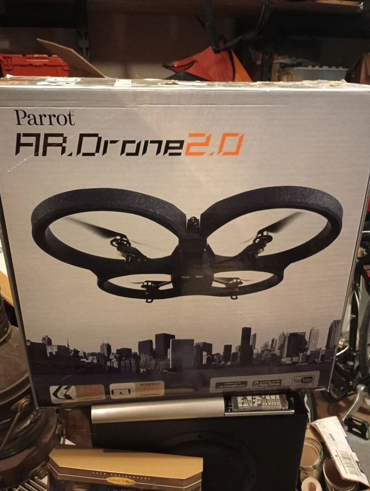 Parrot AR.Drone 2.0 Quadcopter - Charger, Battery, Indoor Cover, GPS, Nice! - Image 2 of 4