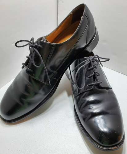 Black Pebble Grain Leather Cap Toe 