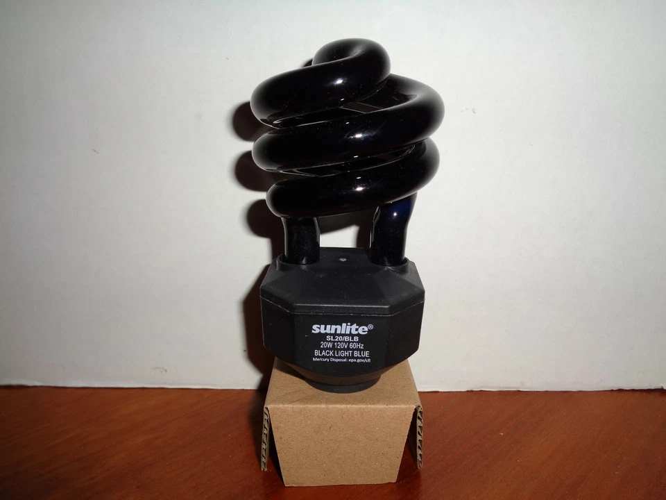 3 Sunlite CFL Fluorescent Spiral Black Light Bulb 120V 20W STANDARD E26 MED BASE - Image 2 of 4