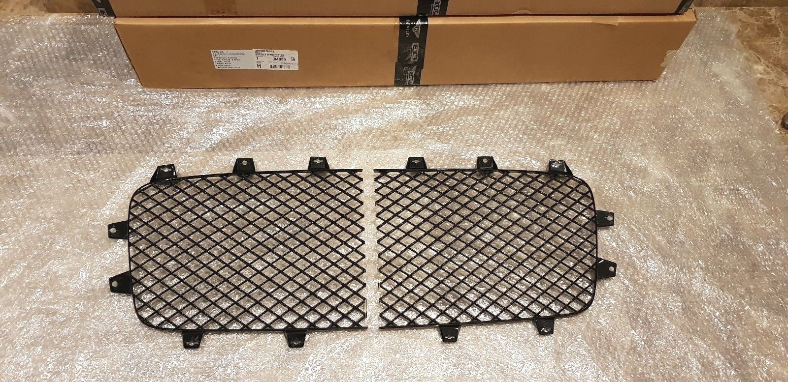Bentley Continental Gt & Gtc Black Radiator Grill Set