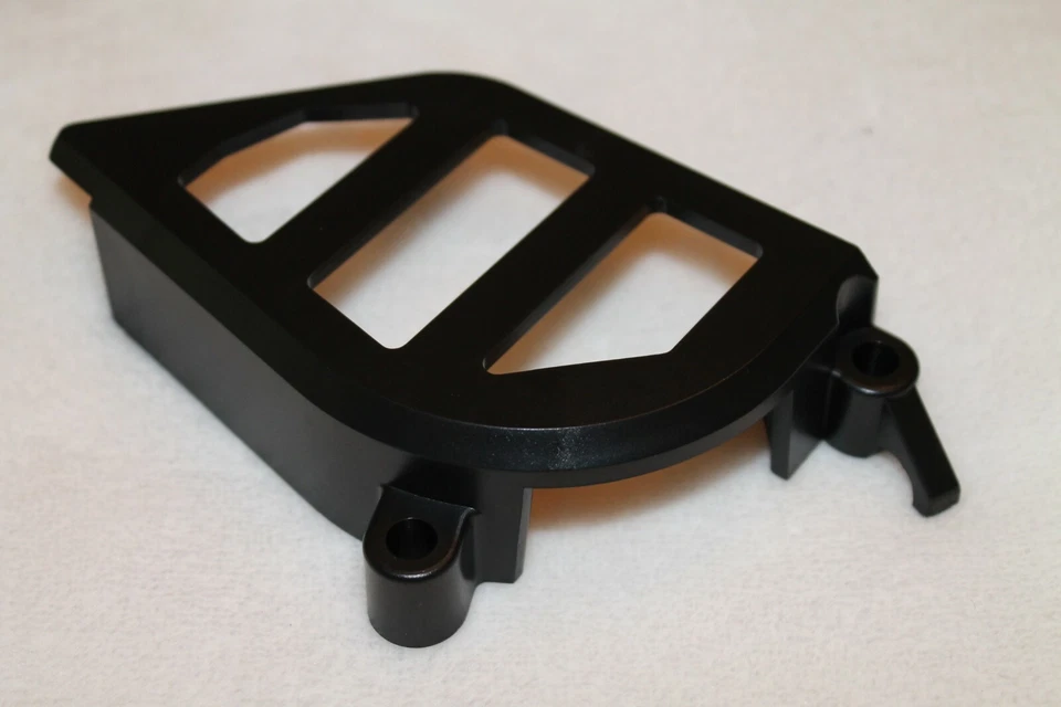 Крышка передней звездочки Kawasaki 1983-87 KX KDX KXT 14026-1119 черная - Изображение 3 из 4