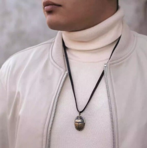 Moon Knight Marc Spector Necklace Scarab Beetle Wing Pendant Copy Cosplay Gift - Picture 3 of 4