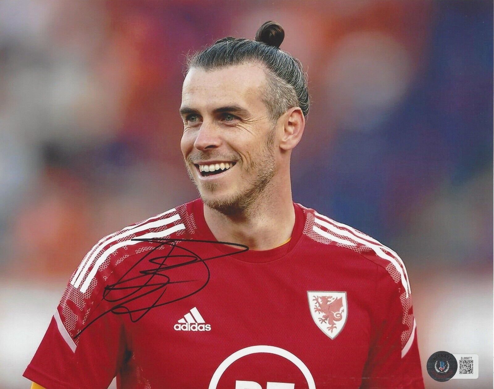 Gareth Bale Autographed Memorabilia | Signed Photo, Jersey, Collectibles \u0026  Merchandise, image size:1600x1259