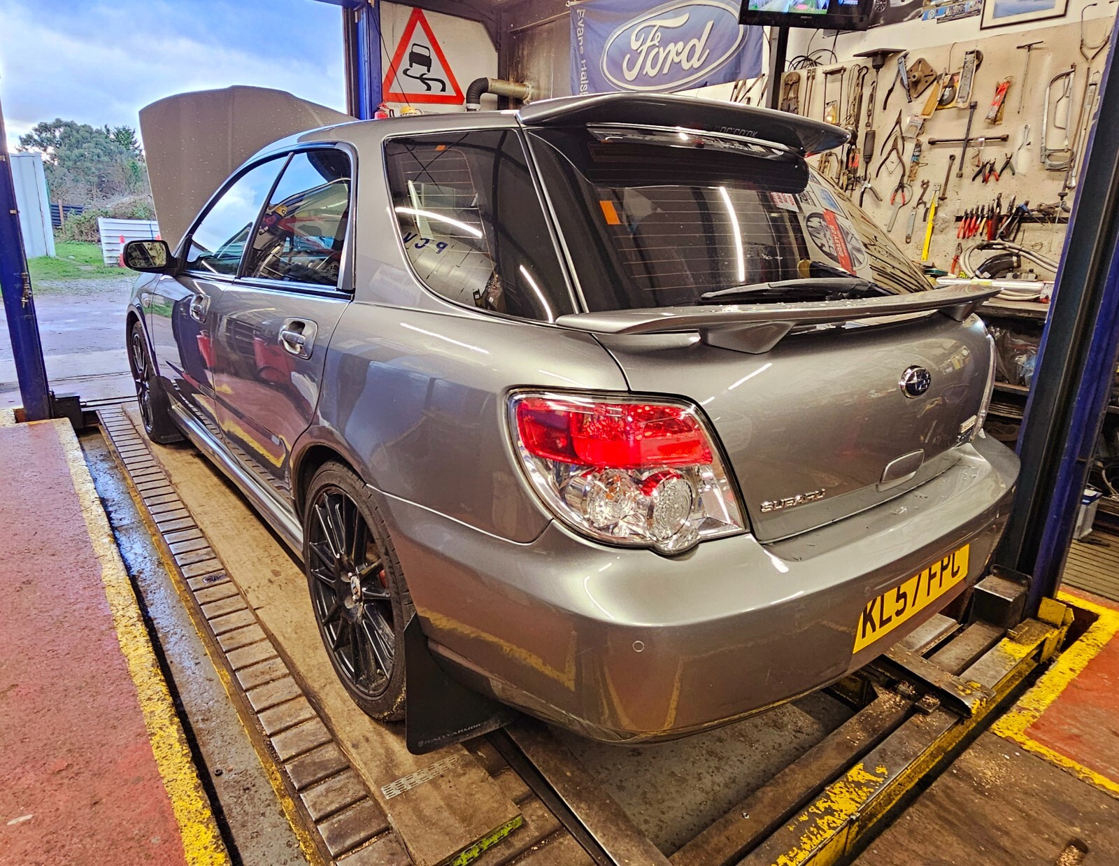 Subaru Impreza WRX STI GB270 Hawkeye UK Xenon HID Headlights PAIR Left