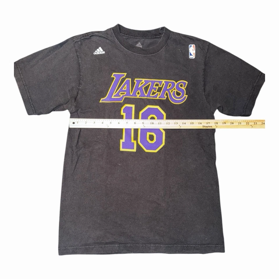 Vintage Los Angeles Lakers Pau Gasol #16 T-Shirt Jersey Black Men’s Size Medium - Image 4 of 4