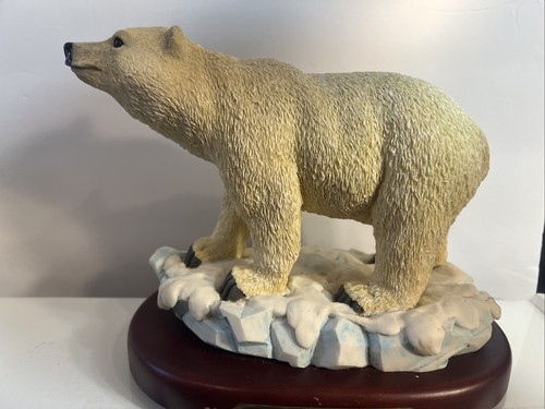 Amy & Addy The Gray Rock Collection Wildlife POLAR BEAR ON ICEBERG Resin Sculpt