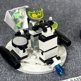 LEGO Vintage Space: Hovertron (6815) Box And Manual LEGO System 1996+