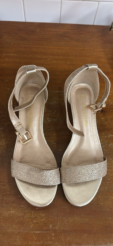 Dream Pairs Shoes Sandles Girls Gold Sz 5