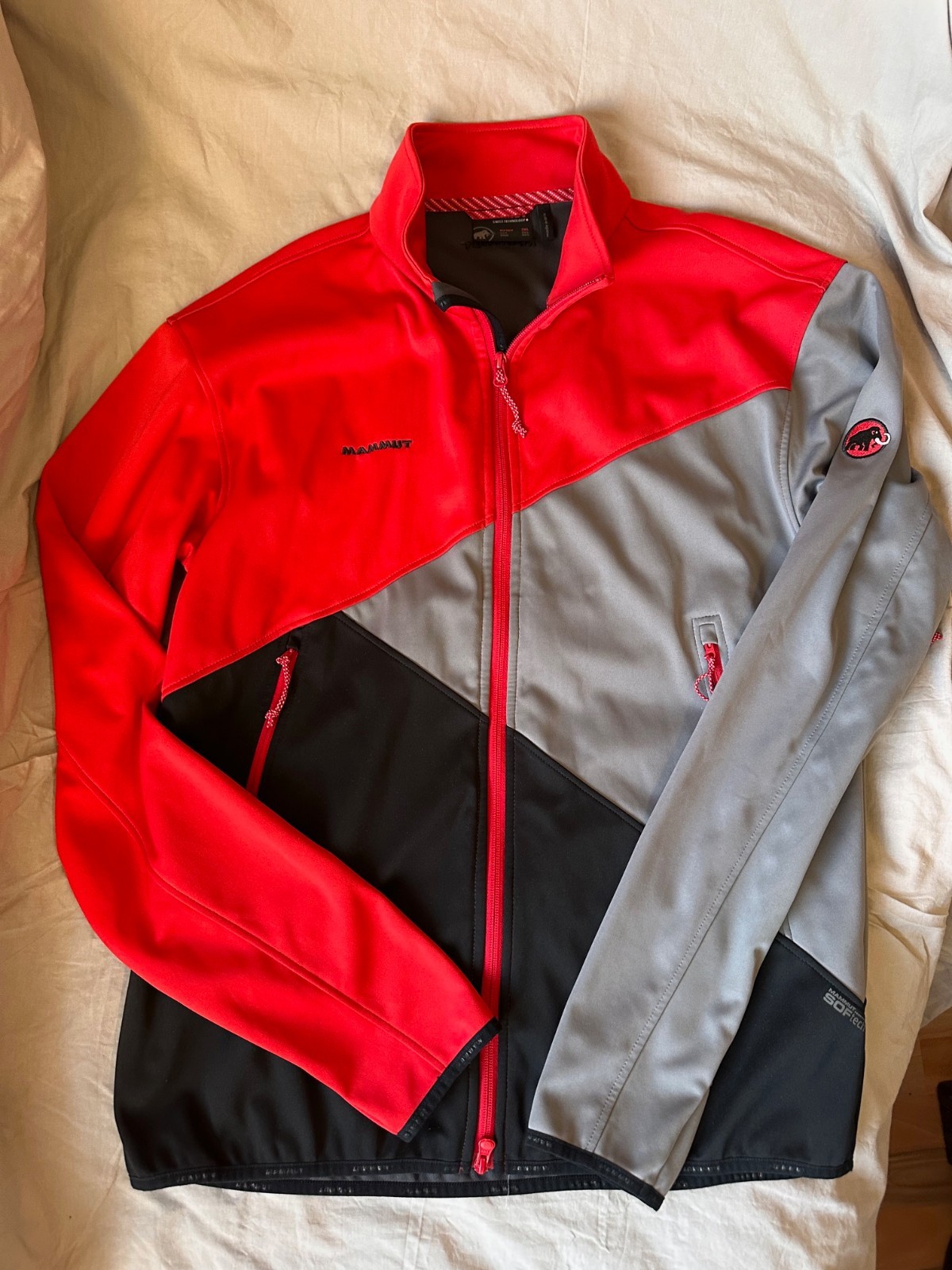 MAMMUT SOFTECH MOUNTAIN JACKET SOFT SHELL WINDSTO… - image 1