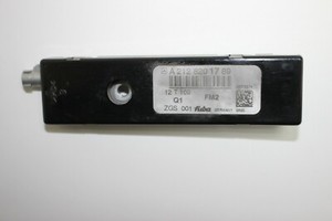 2013 MERCEDES C218 W218 W212 E CLS KLASSE / ANTENNENVERSTÄRKER A2128201789