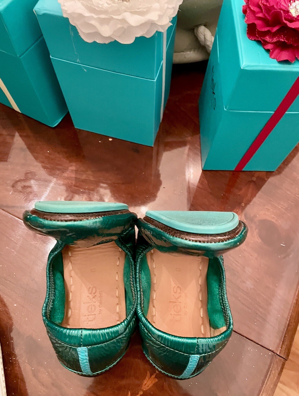 Tieks Women’s Size 8 Emerald Patent Flats eBay