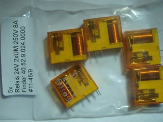 5x Relay 24V 2xUM 250V 8A Finder 40.52.9.024.0000 #11 45/9#14t